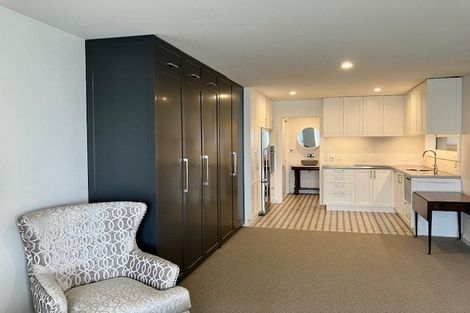 Photo of property in 129a Marine Parade, Mount Maunganui, 3116