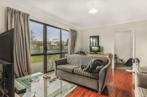 Photo of property in 24 Lincoln Road, Manurewa East, Auckland, 2102