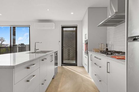 Photo of property in 42 Hinaki Street, Poike, Tauranga, 3112