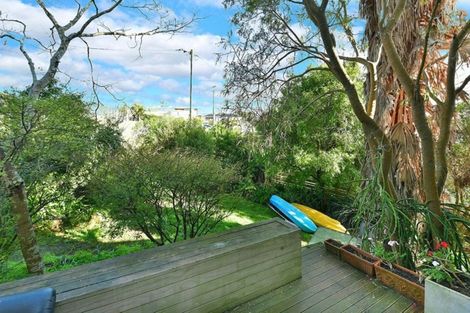 Photo of property in 47 Wade River Road, Stanmore Bay, Whangaparaoa, 0932