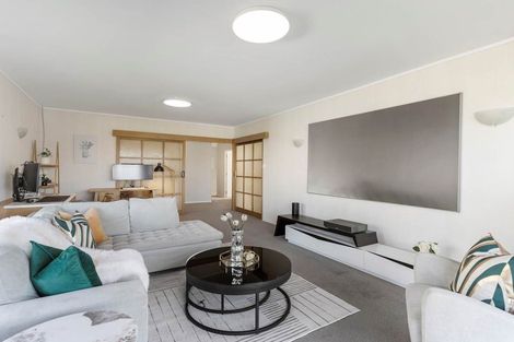 Photo of property in 52 Meadowvale Avenue, Forrest Hill, Auckland, 0620