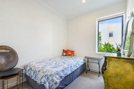 Photo of property in 4/2 Warrant Officer Lane, Hobsonville, Auckland, 0616