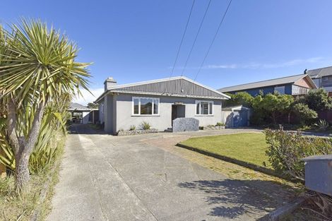 Photo of property in 74 Marine Parade, North New Brighton, Christchurch, 8083