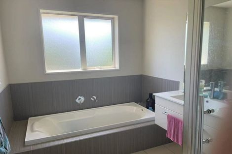 Photo of property in 44i Stonebrook Drive, Rolleston, 7614