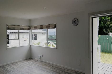 Photo of property in 1/41 Yeovil Road, Te Atatu Peninsula, Auckland, 0610