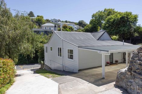 Photo of property in 33 Coote Road, Bluff Hill, Napier, 4110