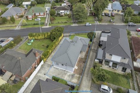 Photo of property in 11 Sunnyside Crescent, Papatoetoe, Auckland, 2025