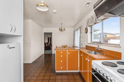 Photo of property in 2/24 Oxford Street, Taradale, Napier, 4112