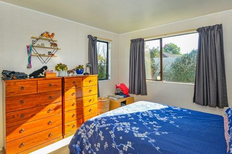 Photo of property in 909 Collinge Road, Mayfair, Hastings, 4122