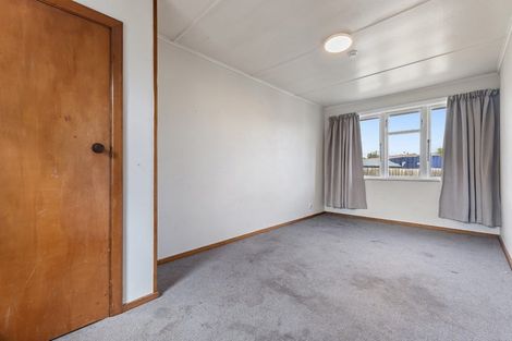 Photo of property in 12 Mattingley Street, Aranui, Christchurch, 8061