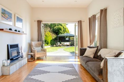 Photo of property in 2a Keirunga Road, Havelock North, 4130