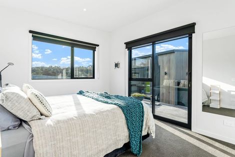 Photo of property in 7 Laguna Place, Matakatia, Whangaparaoa, 0930