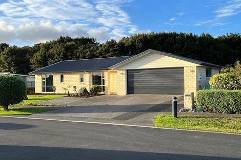 Photo of property in 10 Park Avenue, Mangawhai Heads, Mangawhai, 0505