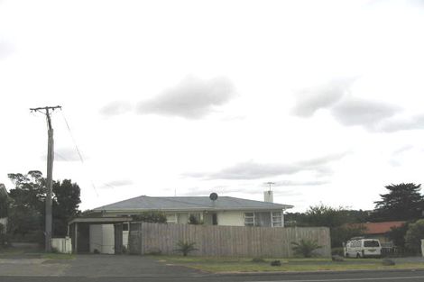 Photo of property in 1/268 Sunset Road, Windsor Park, Auckland, 0632