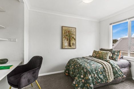 Photo of property in 18b South Street, Tawa, Wellington, 5028