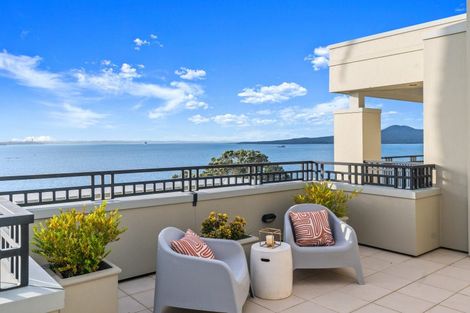 Photo of property in 55 Cliff Road, Saint Heliers, Auckland, 1071