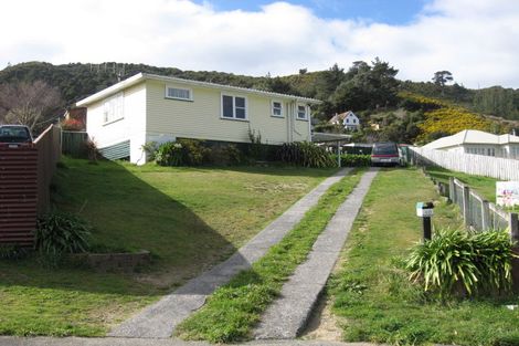 Photo of property in 40 Parenga Street, Wainuiomata, Lower Hutt, 5014