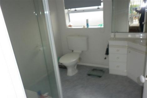 Photo of property in 5 Amadeus Place, Northpark, Auckland, 2013