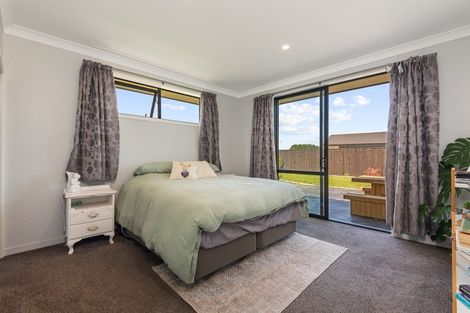 Photo of property in 15 George Street, Bulls, 4818