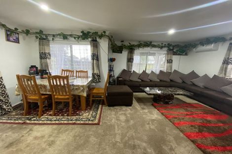 Photo of property in 2 Portrush Lane, Takanini, 2112