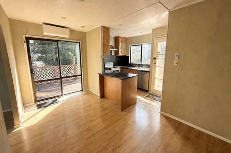 Photo of property in 6 Banyan Drive, Totara Heights, Auckland, 2105