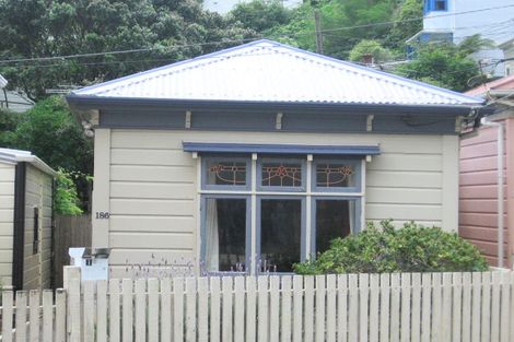 Photo of property in 186 Aro Street, Aro Valley, Wellington, 6021