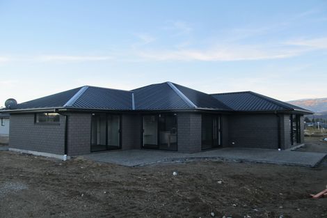 Photo of property in 15 Willoughby Place, Clyde, 9330