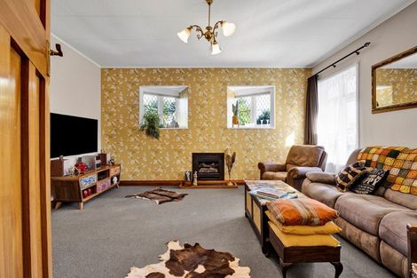 Photo of property in 70 Collins Street, Hawera, 4610