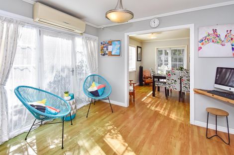 Photo of property in 1 Tington Avenue, Wattle Downs, Auckland, 2103