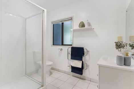 Photo of property in 70a Kirton Drive, Riverstone Terraces, Upper Hutt, 5018