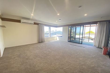Photo of property in 237 Te Atatu Road, Te Atatu South, Auckland, 0610