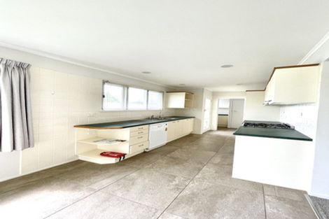 Photo of property in 11 Chequers Avenue, Glenfield, Auckland, 0629