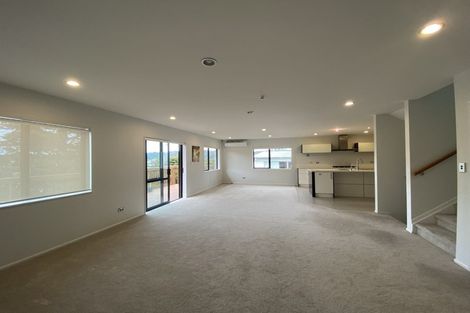 Photo of property in 68 Laurel Oak Drive, Schnapper Rock, Auckland, 0632