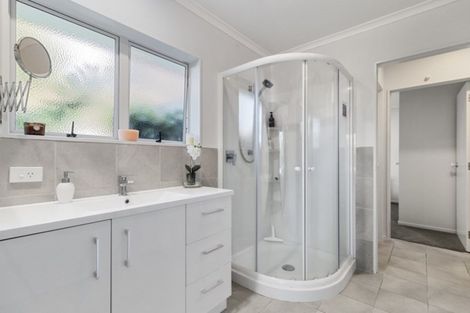 Photo of property in 191a Omokoroa Road, Omokoroa, 3114