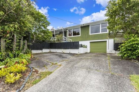 Photo of property in 12 Outlook Road, Greenhithe, Auckland, 0632