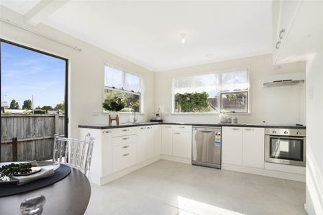 Photo of property in 4 Ranui Street, Dinsdale, Hamilton, 3204