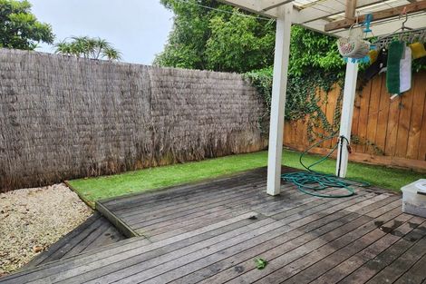 Photo of property in 7 Mcleod Street, Helensville, 0800