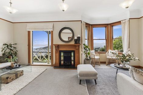 Photo of property in 35 Karepa Street, Brooklyn, Wellington, 6021