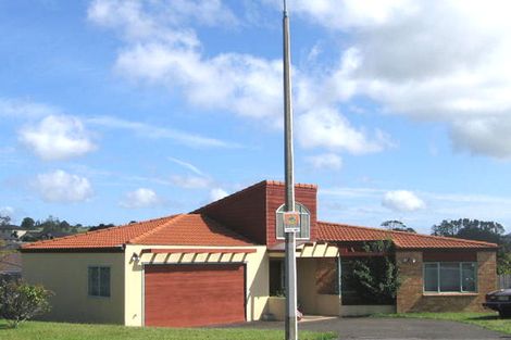 Photo of property in 1 Gala Place, Henderson, Auckland, 0612