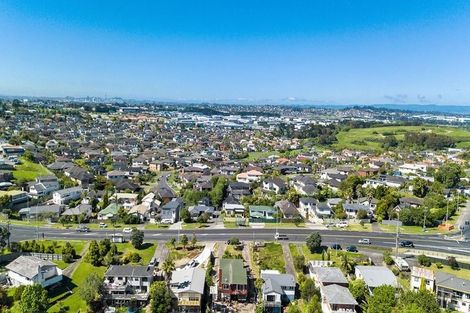 Photo of property in 577 East Coast Road, Browns Bay, Auckland, 0630