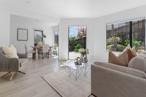 Photo of property in 1/6 Mira Place, Windsor Park, Auckland, 0632