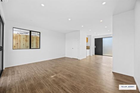 Photo of property in 16 Greenbrier Street, Westgate, 0814