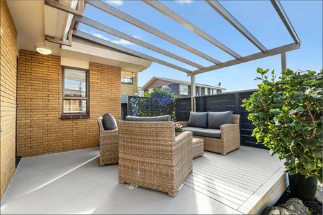 Photo of property in 23b Riverside Road, Orewa, 0931