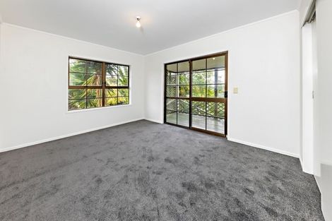 Photo of property in 30 Aronia Way, Goodwood Heights, Auckland, 2105