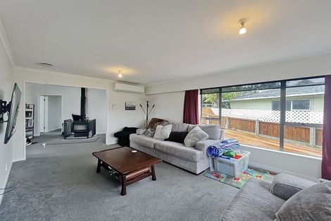 Photo of property in 39 Rhodes Drive, Kelvin Grove, Palmerston North, 4414
