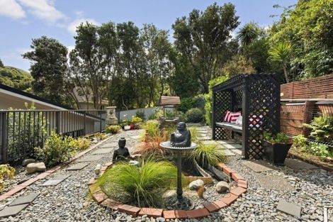 Photo of property in 3 Atahu Grove, Tirohanga, Lower Hutt, 5010