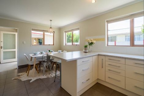 Photo of property in 95 Rimu Road, Raumati Beach, Paraparaumu, 5032