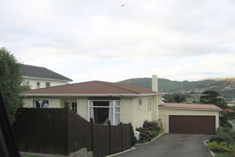 Photo of property in 25 Chester Road, Tawa, Wellington, 5028