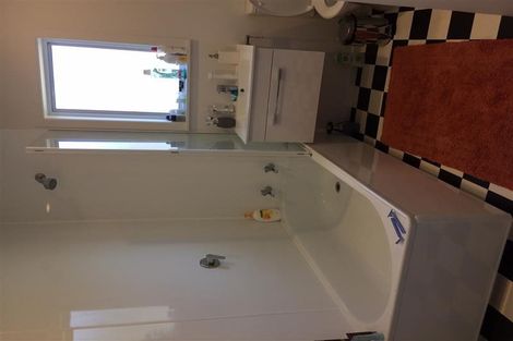 Photo of property in 7 Clyde Street, Ferndale, New Plymouth, 4310