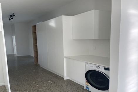 Photo of property in 21a Garton Drive, Massey, Auckland, 0614